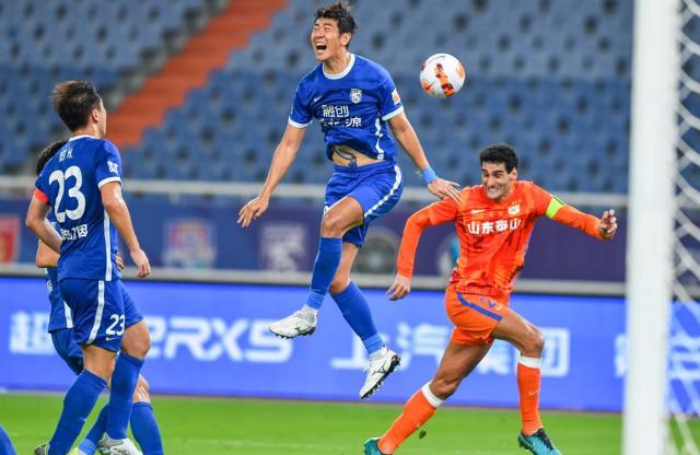 华体会-泰山又迎关键战郝伟再出奇兵？欣慰王大雷复出救场