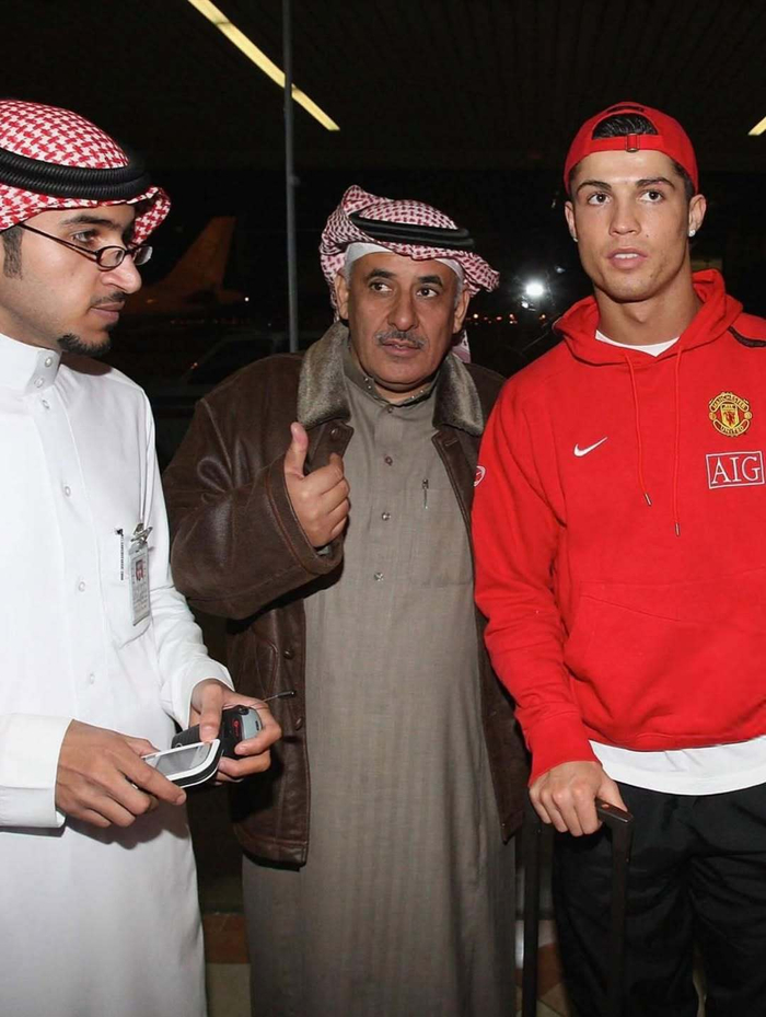 华体会-C罗18年前首访沙特阿拉伯|克里斯蒂亚诺·罗纳尔多_新浪体育_新浪新闻
