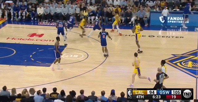 1661524021096046334.gif 4.gif