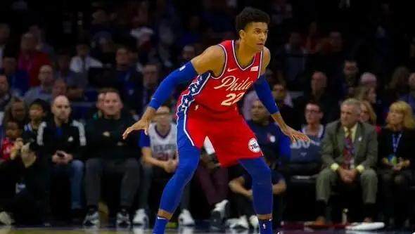 华体会官方网站-76人防守大闸缺席明日比赛 猛龙拥有隐形主场优势